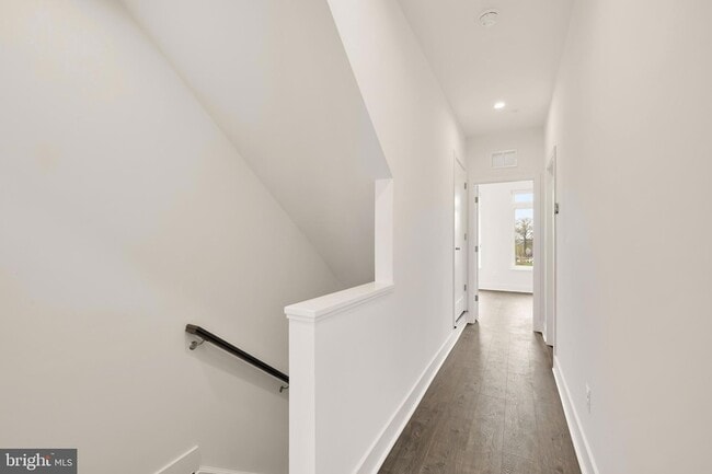 Building Photo - 2608 Olmsted Ct NW