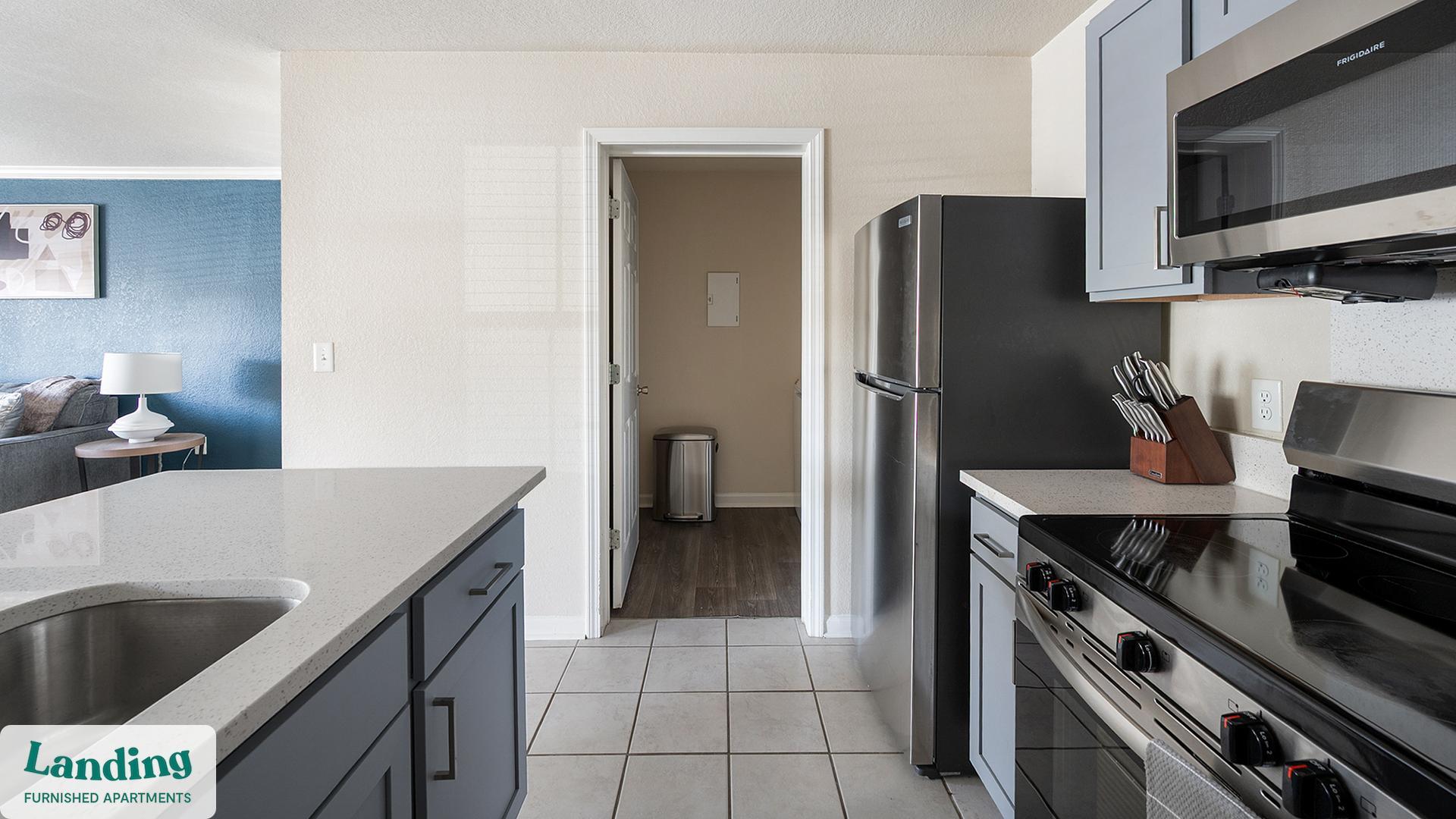 Building Photo - 210 Hillwood Blvd