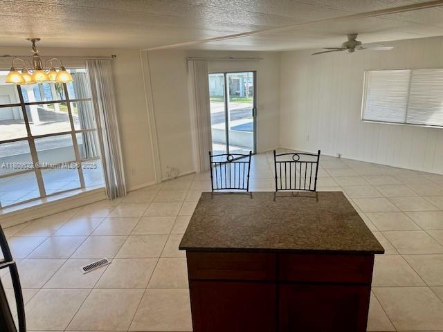 Building Photo - 810 S Jade Dr