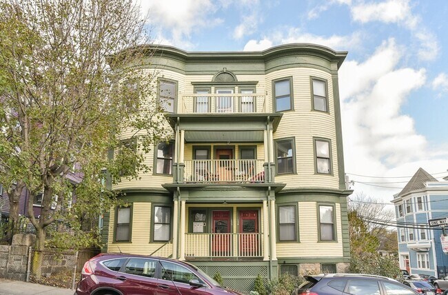 Building Photo - 132-134-134 Paul Gore St
