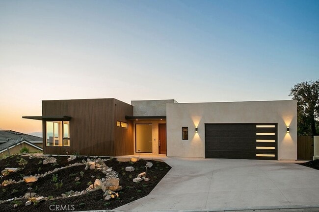 Building Photo - 26932 Via La Mirada
