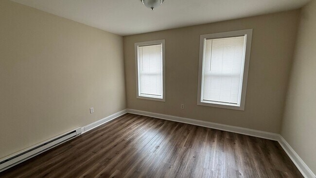 Building Photo - 1547 N 60th St