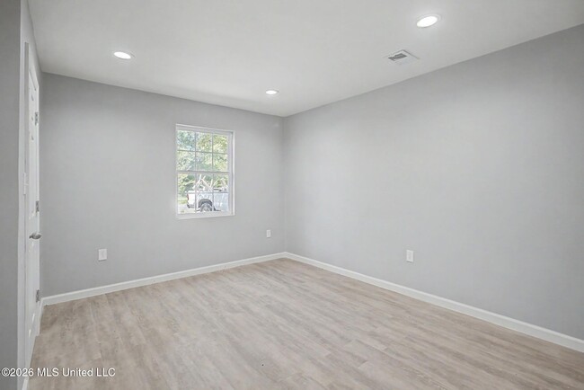 Building Photo - 9424 Daisy Vestry Rd