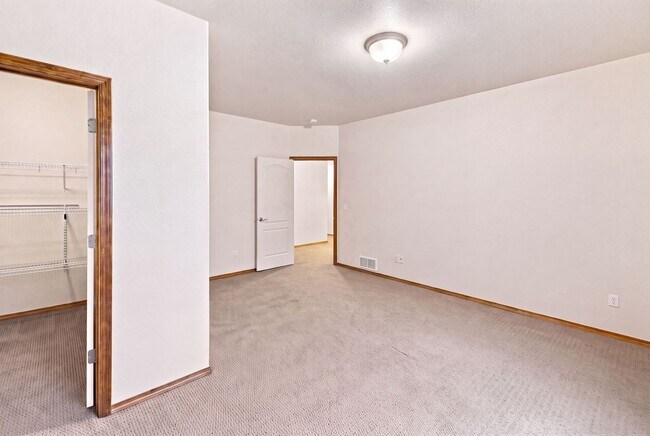 Building Photo - 8803 Wolf Lake Drive