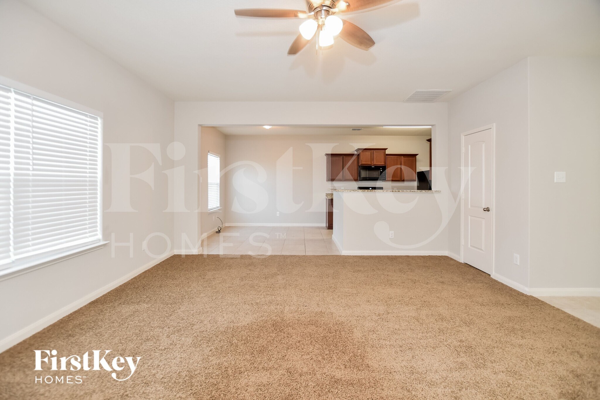 Building Photo - 9005 Woodfern Dr