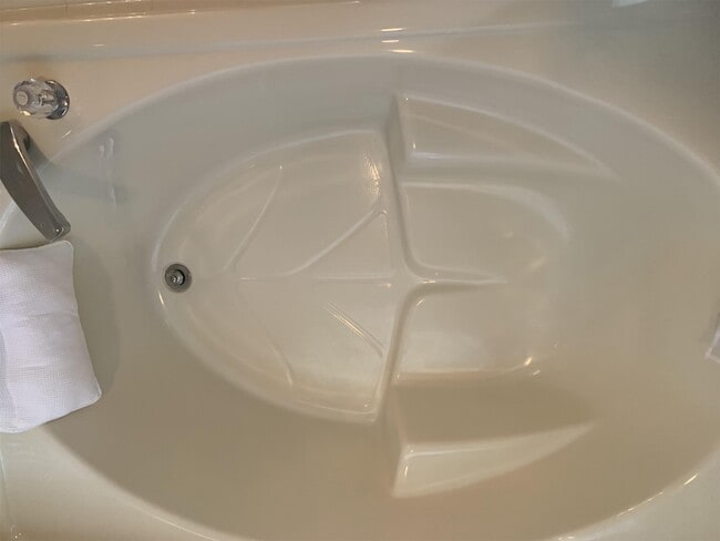 Building Photo - 2409 Serenity Bend