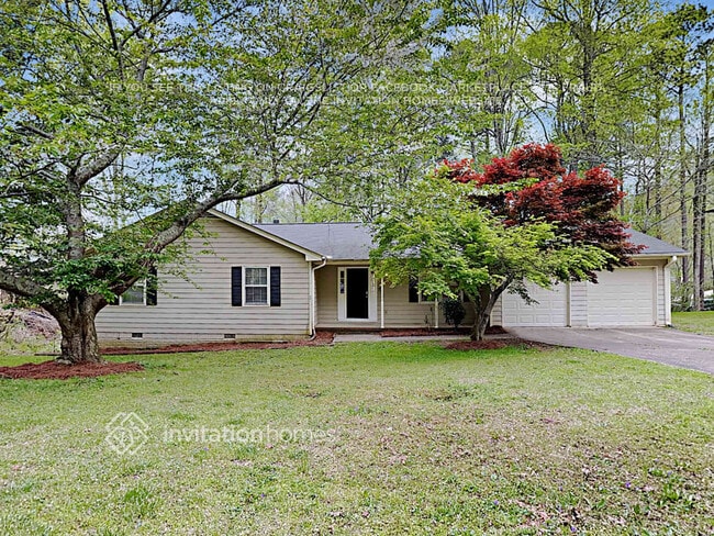 Building Photo - 388 Summerville Dr NW