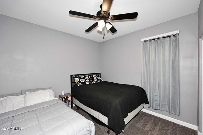 Building Photo - 40020 W Sunland Dr