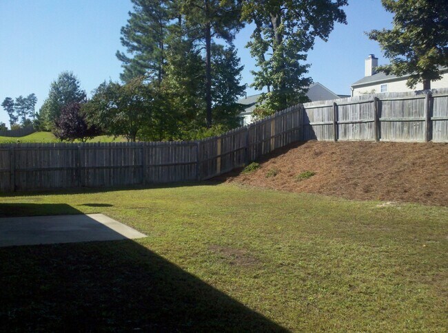 Building Photo - Excellent 3BD/2BA Ranch Home in quiet subd...