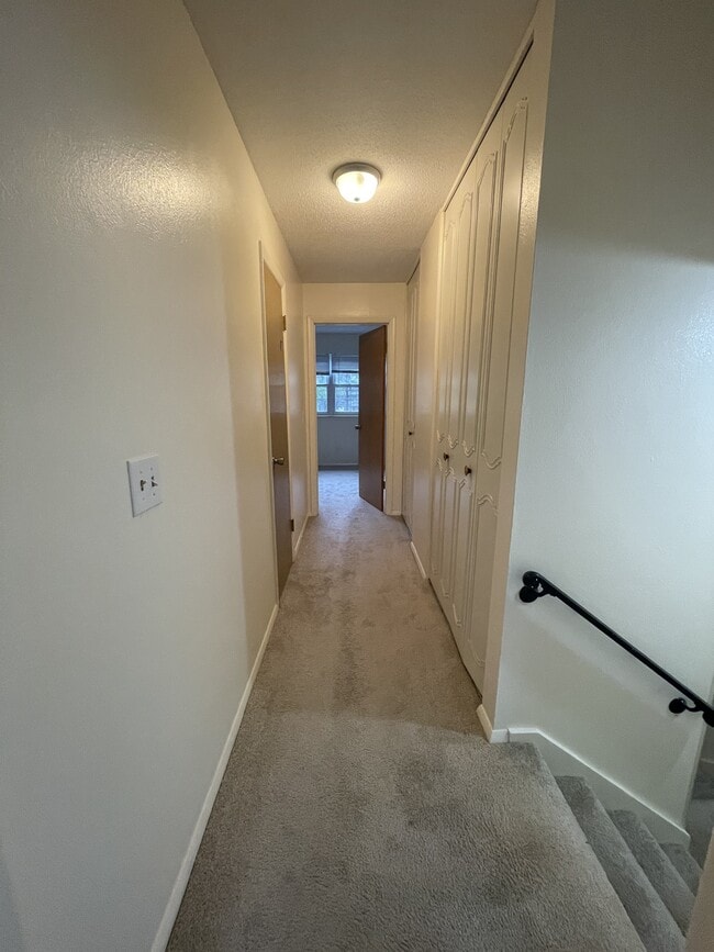 Building Photo - 6534 Cornwall Ct