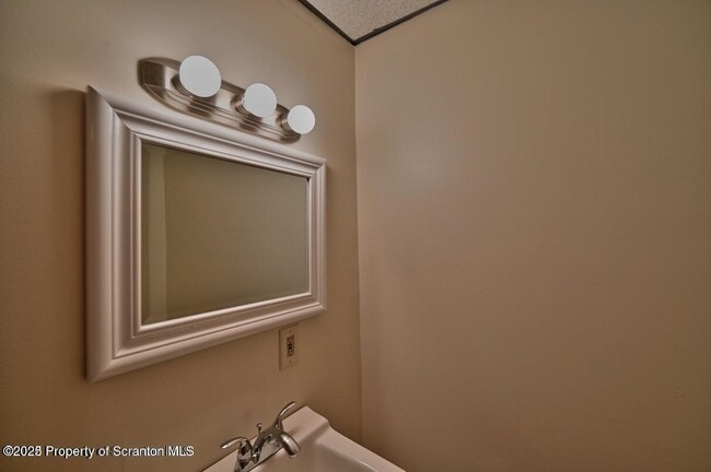 Building Photo - 189 Johnson St