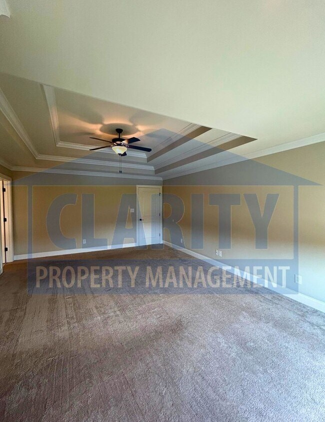 Building Photo - Modern, Upscale Townhouse w/ attached Garage!