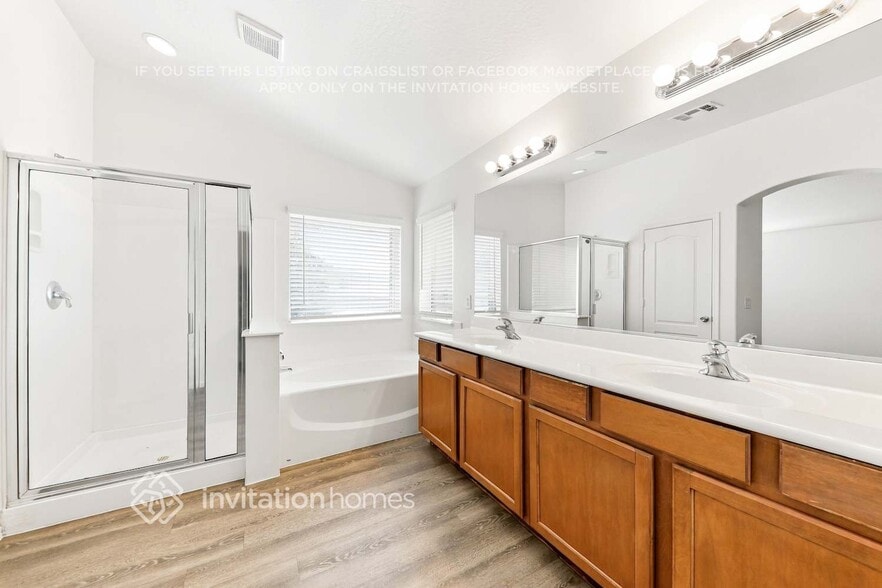Building Photo - 15439 W Cottonwood Cir
