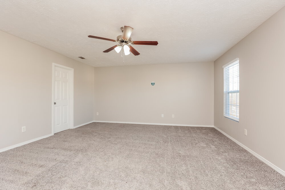 Building Photo - 5576 Dory Dr