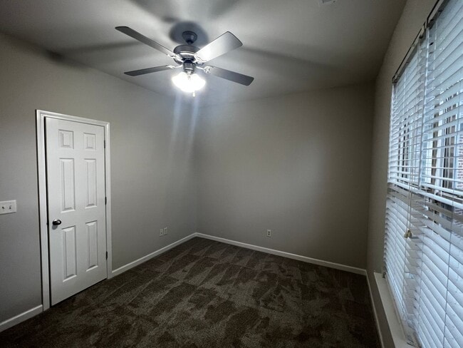 Building Photo - Coming Soon- Available August 3, 2025. Moody’s Avalon Subdivision 3 BR / 2  Bath