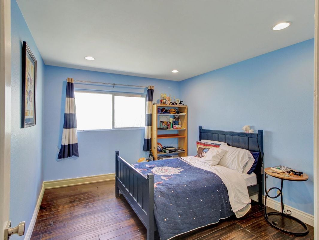Building Photo - 6763 Radlock Ave