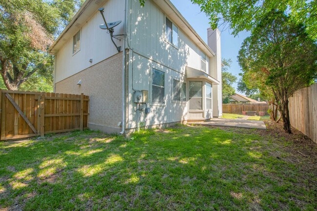 Building Photo - 16913 Langland Rd