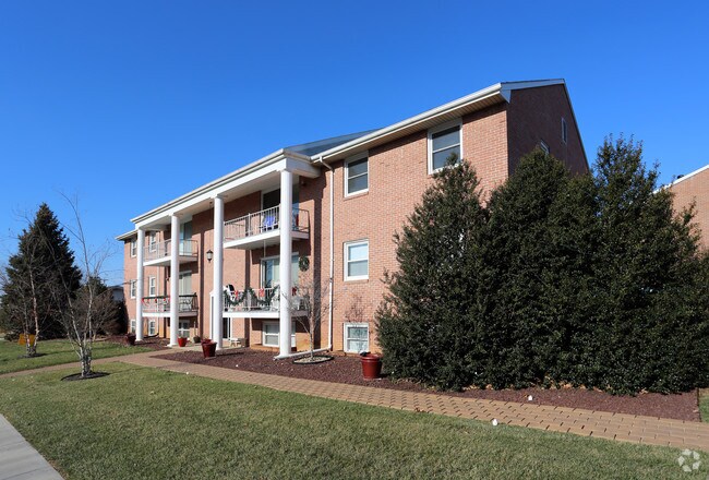 Primary Photo - Brightwood Garden Apartments