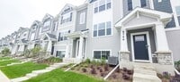 Building Photo - 8746 Clover Ln