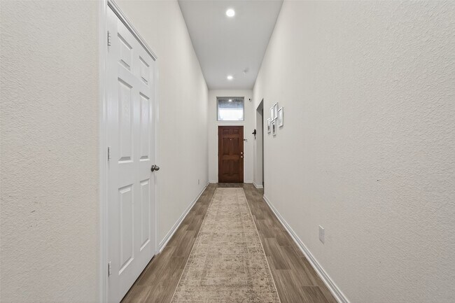 Building Photo - 5724 Texas Sage Dr