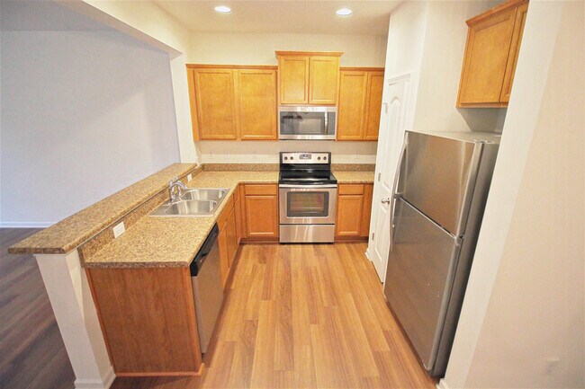 Building Photo - 753 Maypearl Ln