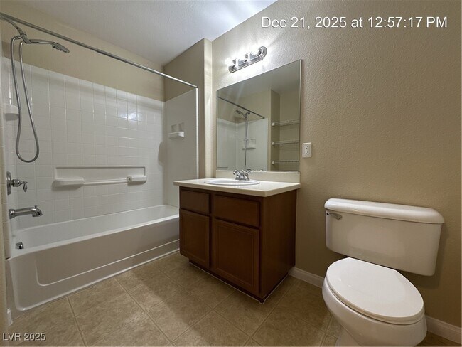 Building Photo - 7701 W Robindale Rd