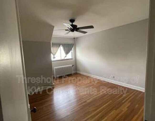 Building Photo - 2208 Arlington Ave