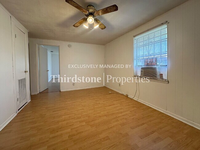 Building Photo - 3317 Jones St