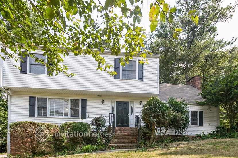 Building Photo - 2825 Cold Springs Trail SW