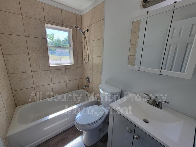 Building Photo - 1140 NW 20th Ave