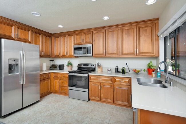 Building Photo - 2559 Caminito Muirfield