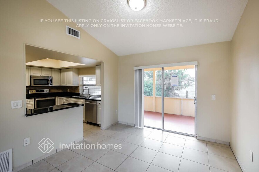 Building Photo - 350 NW 99th Way