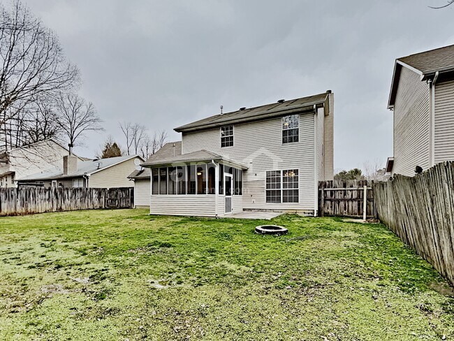 Building Photo - 815 Dowry Lane
