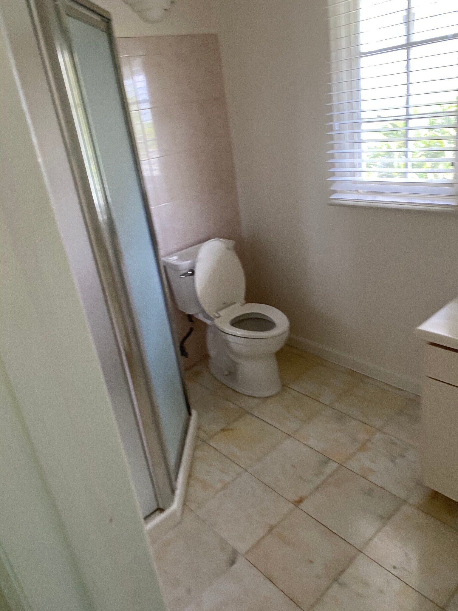 Shower - 3005 Hoaloha Pl
