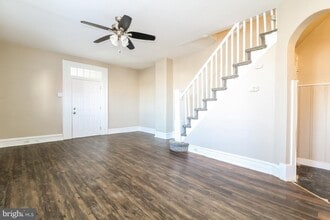 Building Photo - 5416 Thomas Ave