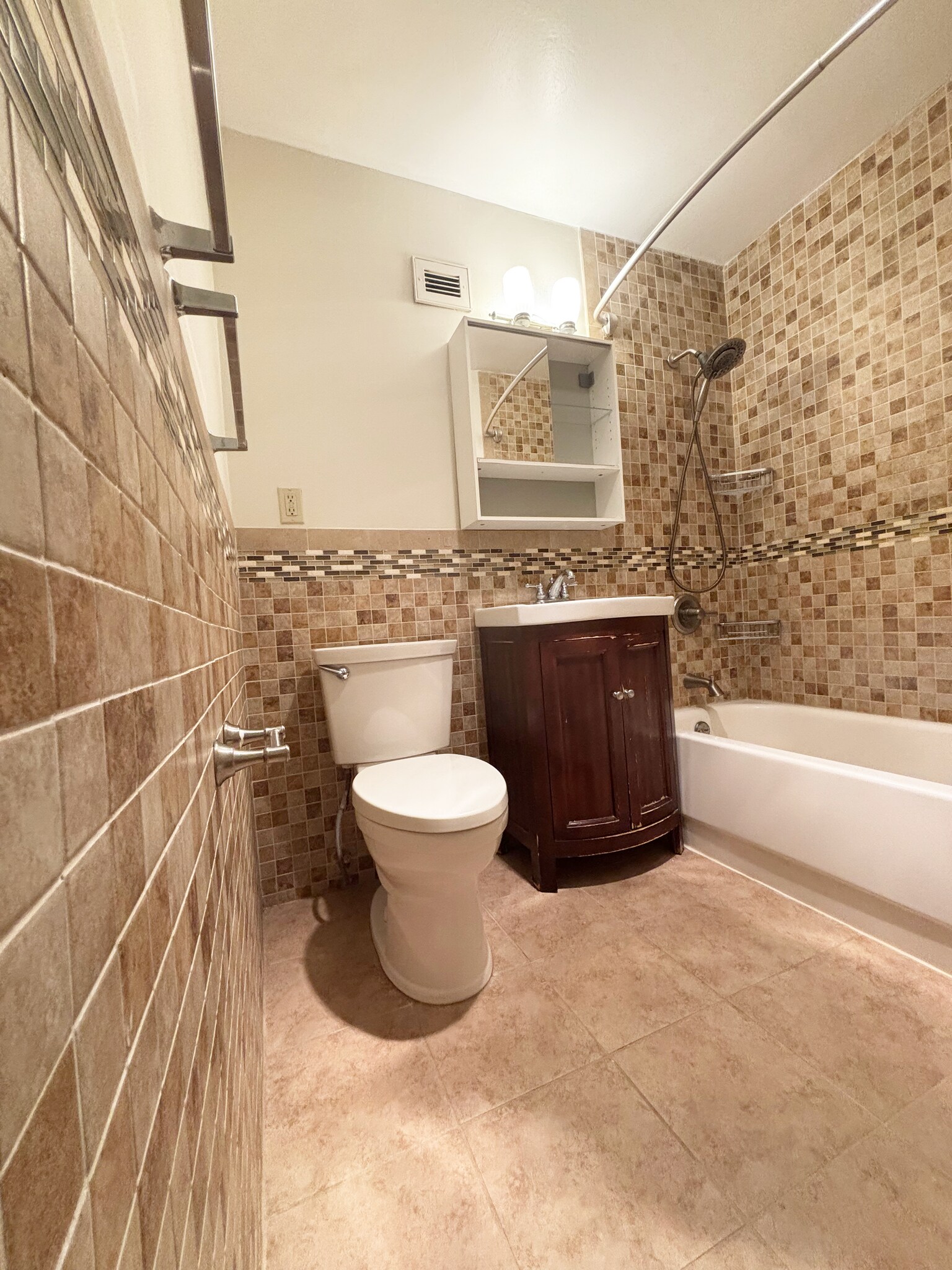 Bathroom2 - 10 Juniper St