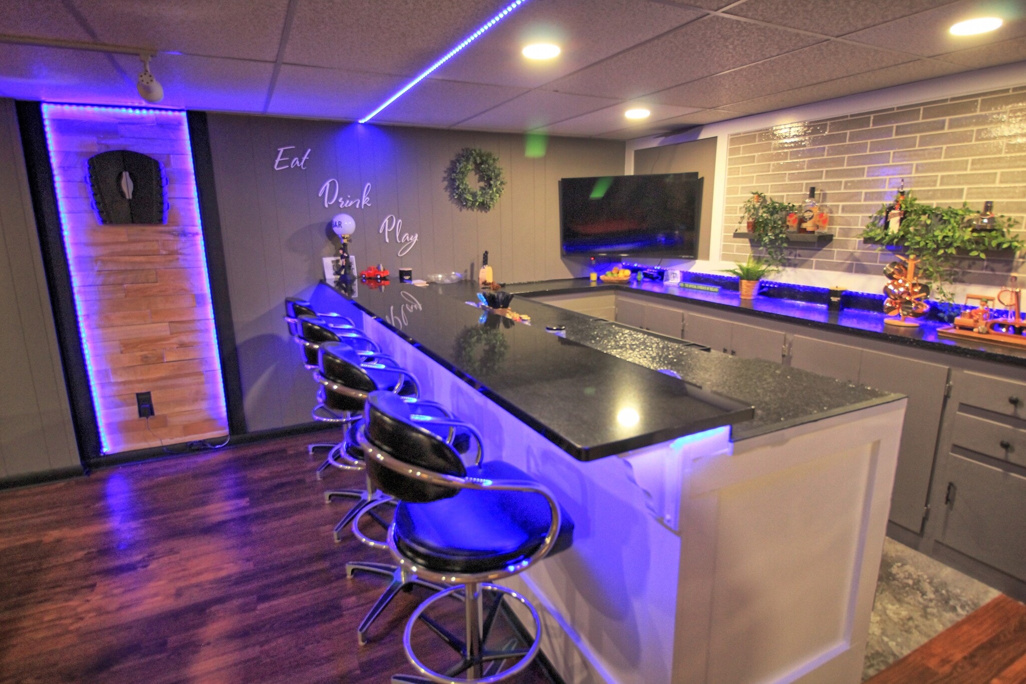 Building Photo - 12049 W Grange Ave