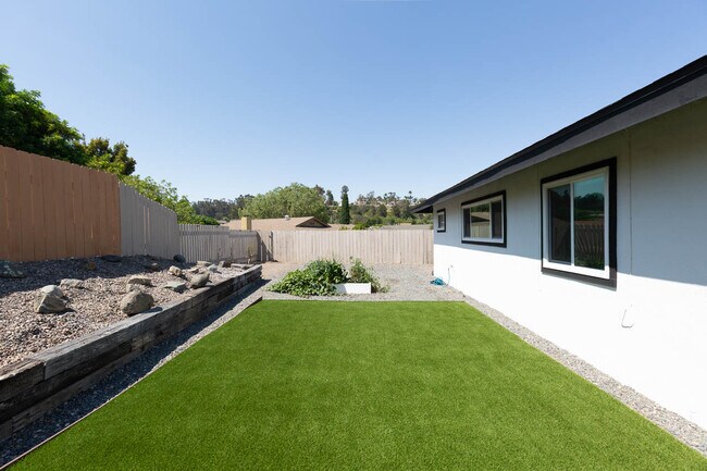 Building Photo - 12365 Horado Rd