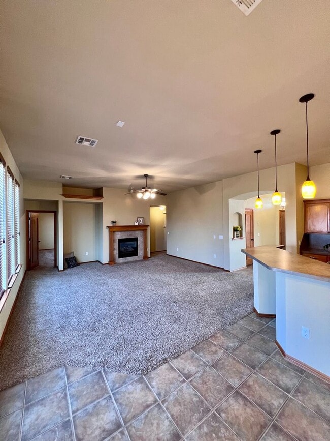Building Photo - Beautiful home in Heatherwood addition in Moore!