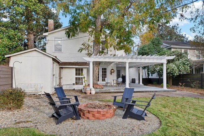 Building Photo - Gorgeous Historic Home in Downtown Wilmington