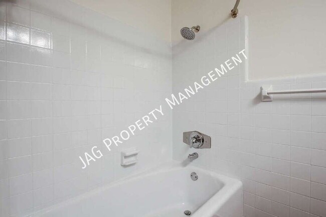 Building Photo - 1436 Berrier St