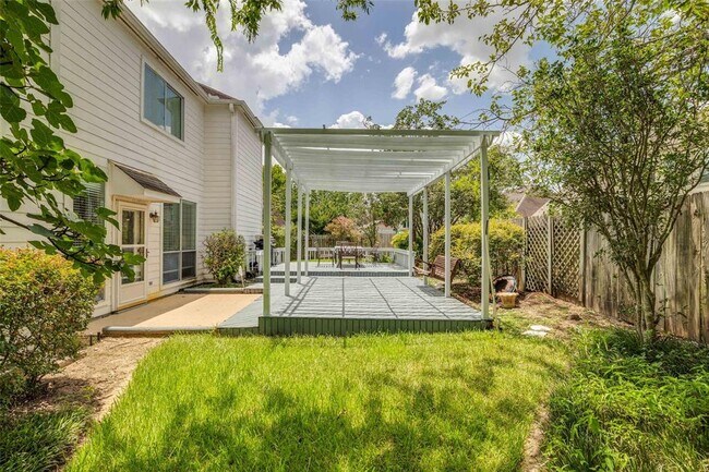 Building Photo - 12414 N Shadow Cove Dr