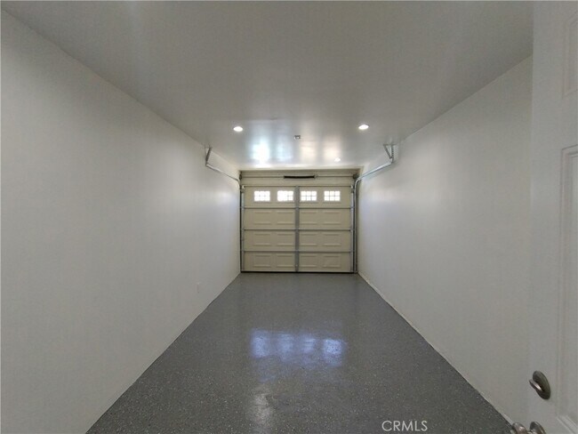 Building Photo - 13714 Hoyt St