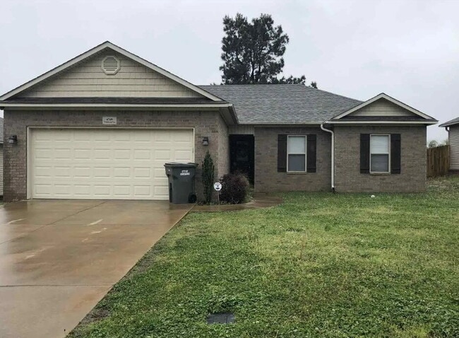 Primary Photo - "Charming 3-Bedroom Home with 2 Full Baths...