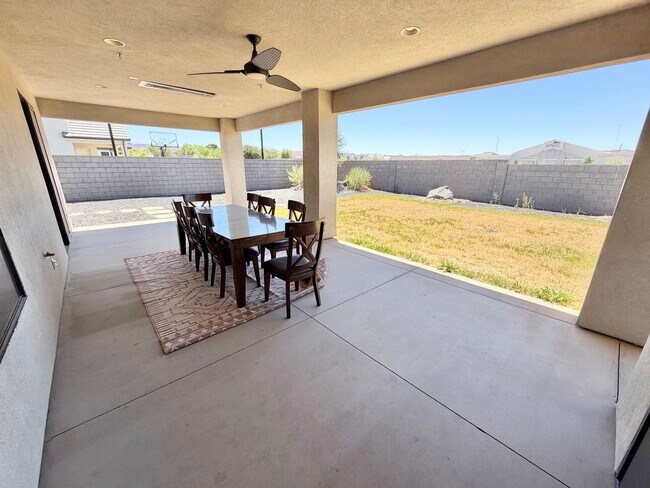 Building Photo - 3134 Blue Heron Dr