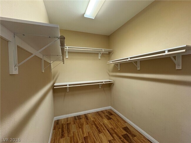 Building Photo - 9113 W Parkstone Ave