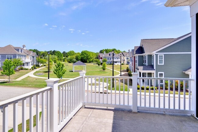 Building Photo - 2702 Queens Path, Williamsburg VA 23185