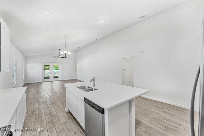 Building Photo - 4387 Broomsedge Cir