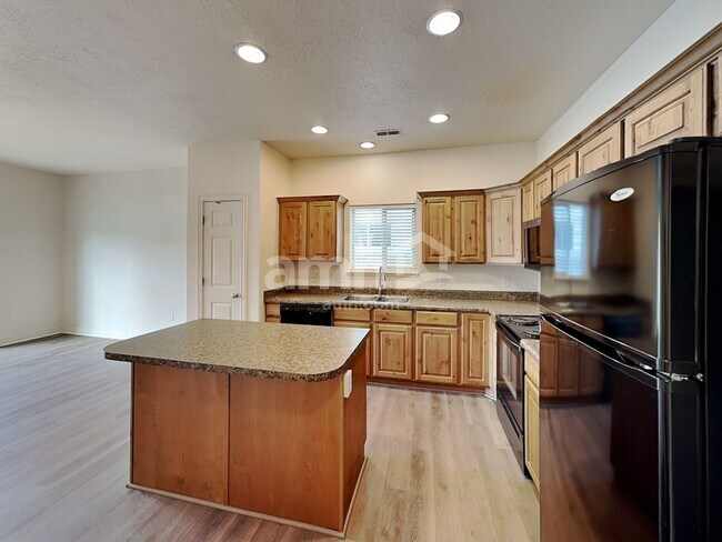 Building Photo - 247 Boston Dr