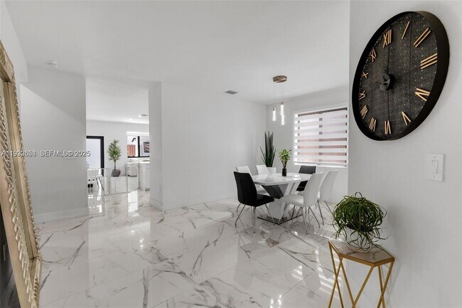 Building Photo - 11939 SW 241 Ter